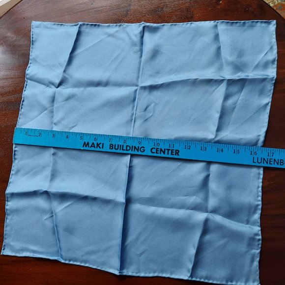 New Jos. A. Bank Light Blue Gentleman's Silk Pocket Square - Picture 7 of 7
